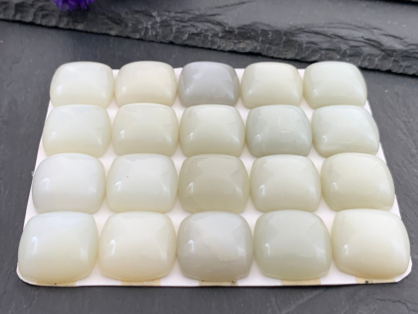 White Moonstone square cushion 18mm cabochon - Calibrated cabochons