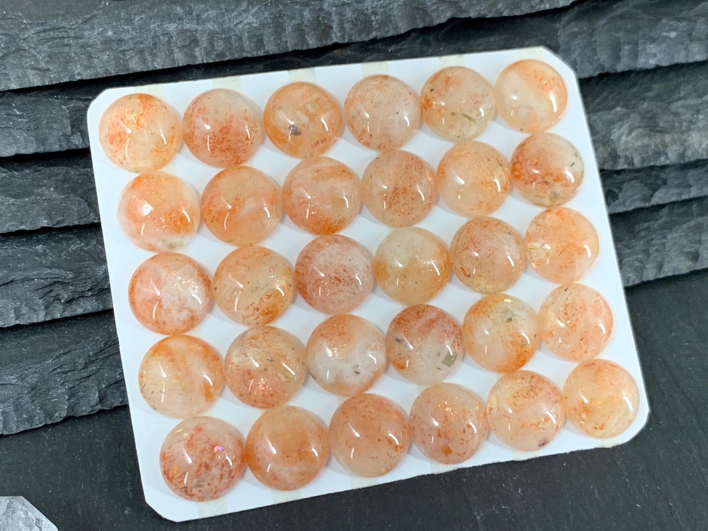 Sunstone round 12mm cabochon - Calibrated cabochons