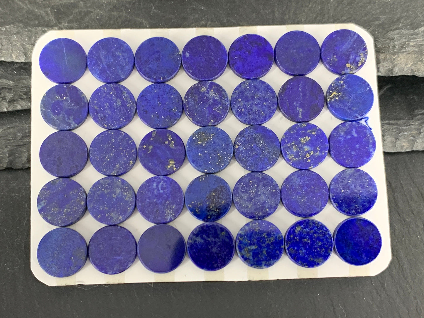 Flat Lapis Lazuli round 10mm cabochon - calibrated cabochons