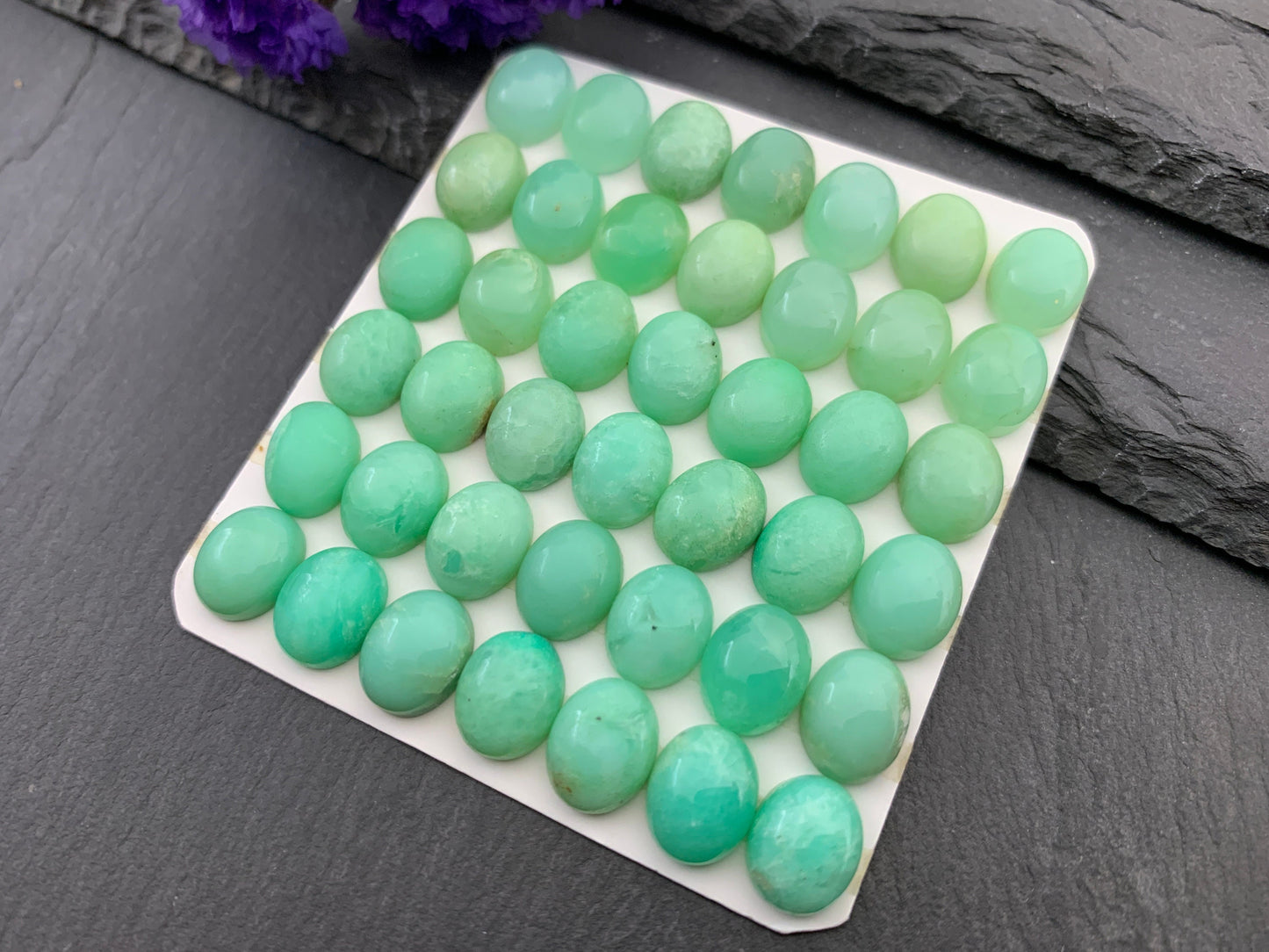 Chrysocolla Quartz oval 8x10mm cabochon - Calibrated cabochons