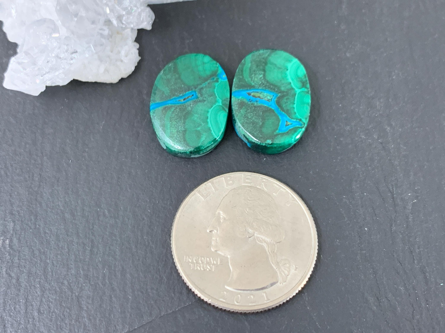 Malachite Chrysocolla oval 14x19x4mm cabochon pair
