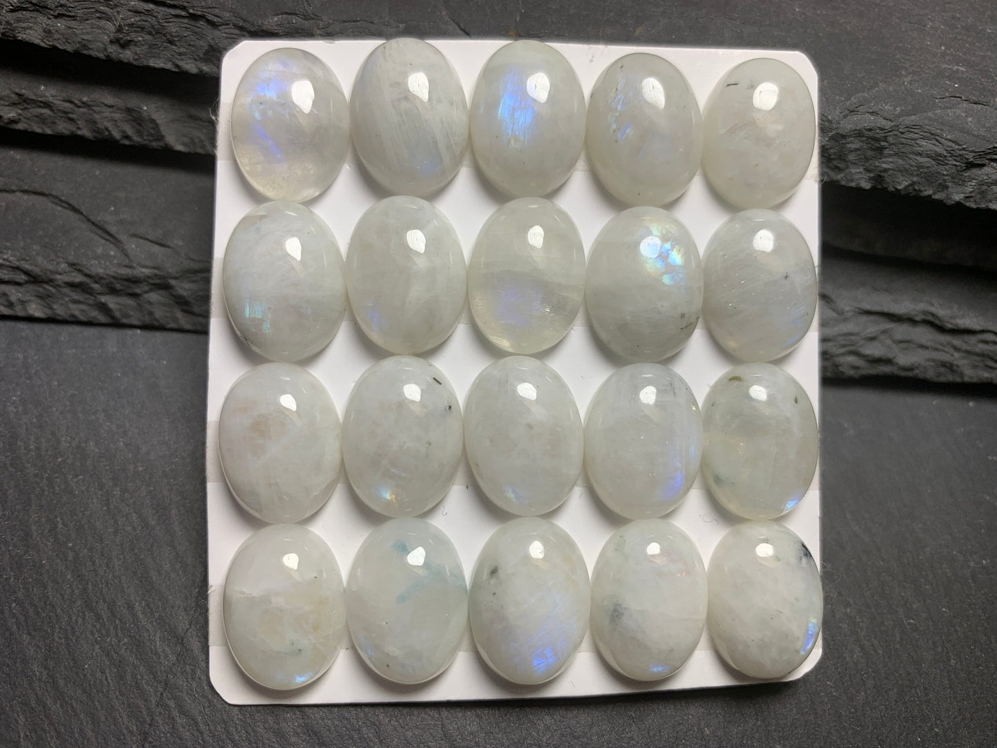 Rainbow MoonStone oval 12x16mm Cabochon - Calibrated cabochons