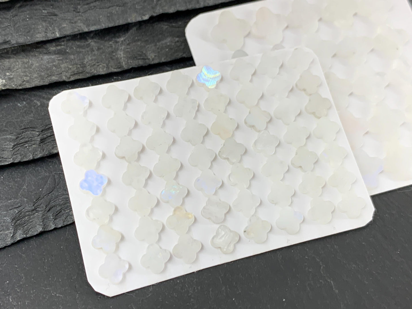 Flat Rainbow Moonstone clover 6mm, 10mm cabochon - Calibrated cabochons