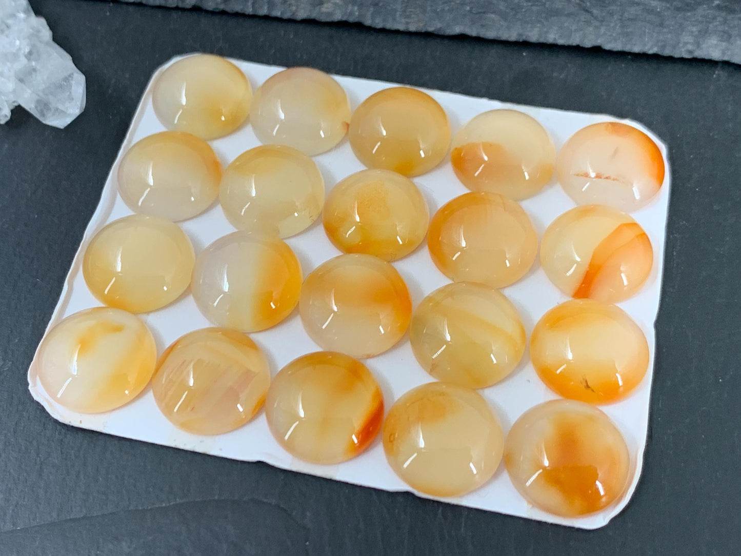 Carnelian round 16mm cabochon - Calibrated cabochons