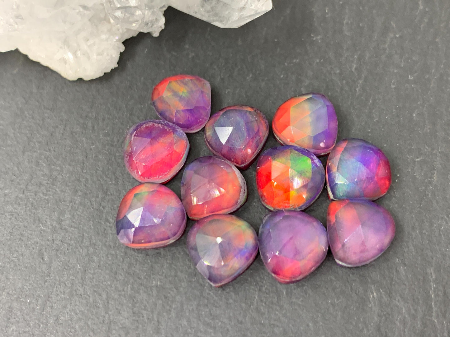 Faceted Aurora Opal pear 8mm cabochon - Doublet cabochons