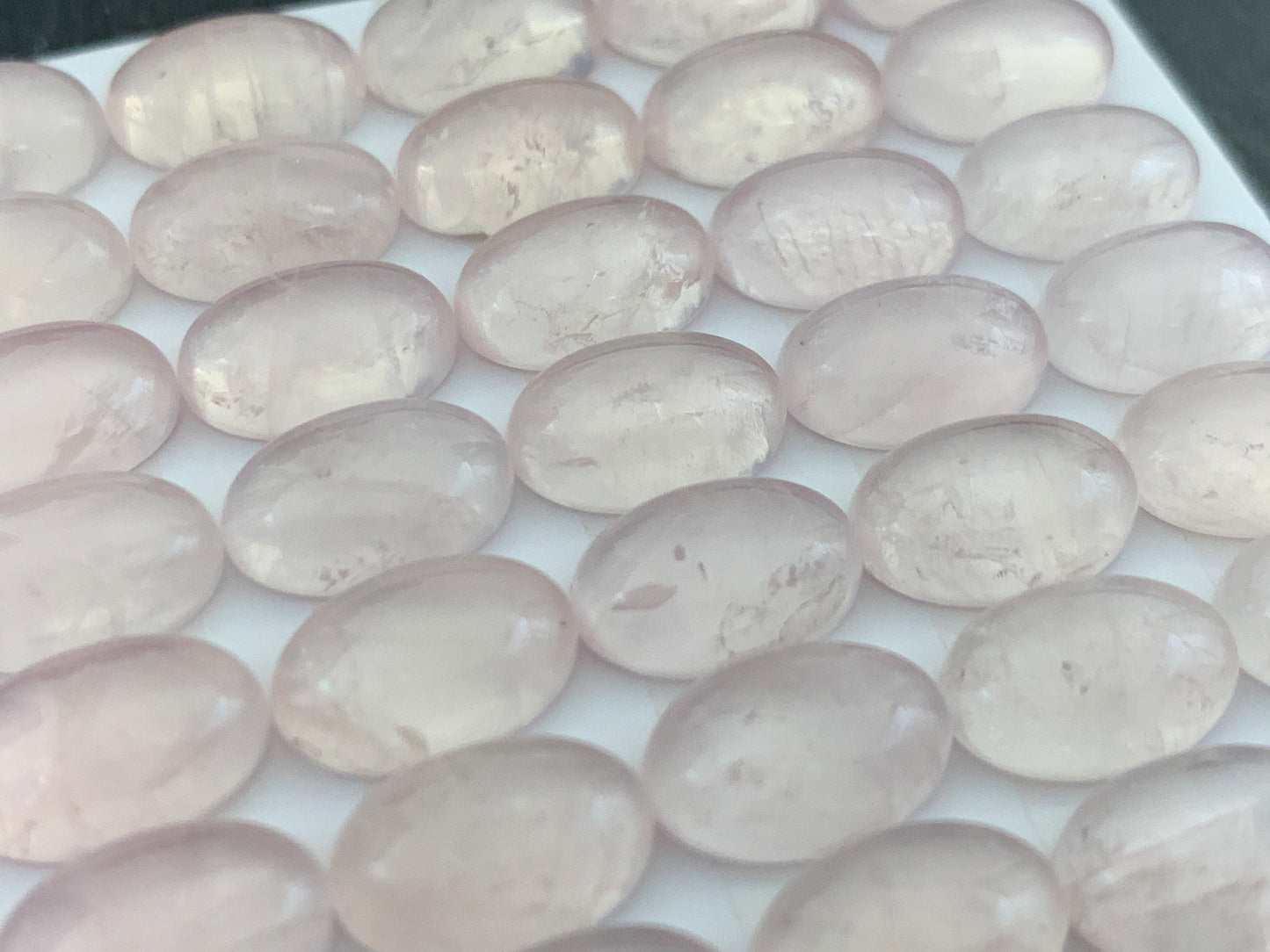 Rose Quartz oval 8x12mm cabochon - Calibrated cabochons
