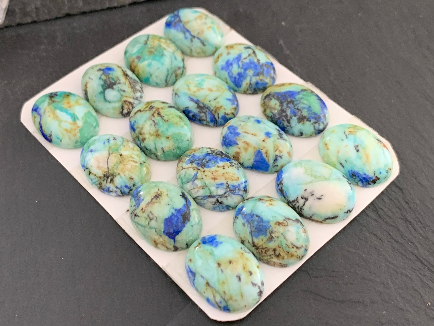 Azurite oval 15x20mm cabochon- Calibrated cabochons