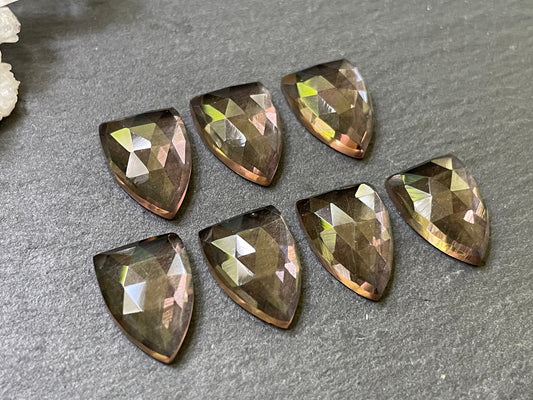 Faceted color changing Alexandrite shield 10x14mm cabochon - Cabochons are calibrated