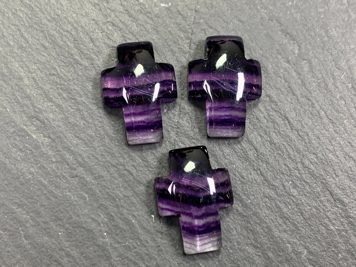 Cross Purple Fluorite Cabochon 12x16mm - Calibrated cabochons