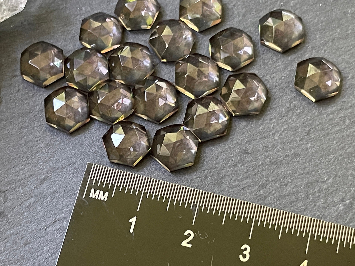 Faceted color changing Alexandrite hexagon 8mm cabochon - Cabochons are calibrated