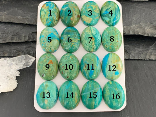 Opaline oval 15x20mm cabochon- Calibrated cabochons