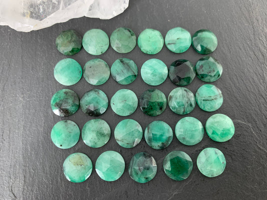 Faceted Emerald round 10mm cabochon