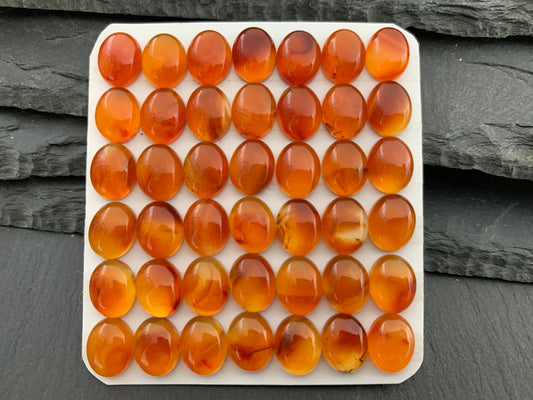 Carnelian oval 8x10mm cabochon - Calibrated cabochons