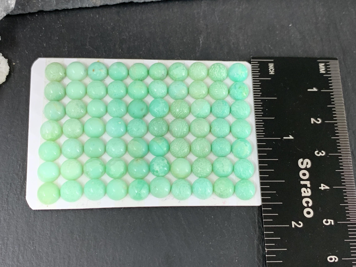 Chrysoprase round 6mm cabochon - Calibrated cabochons