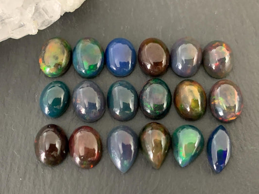 Ethiopian Opal oval, pear 7-9mm cabochon