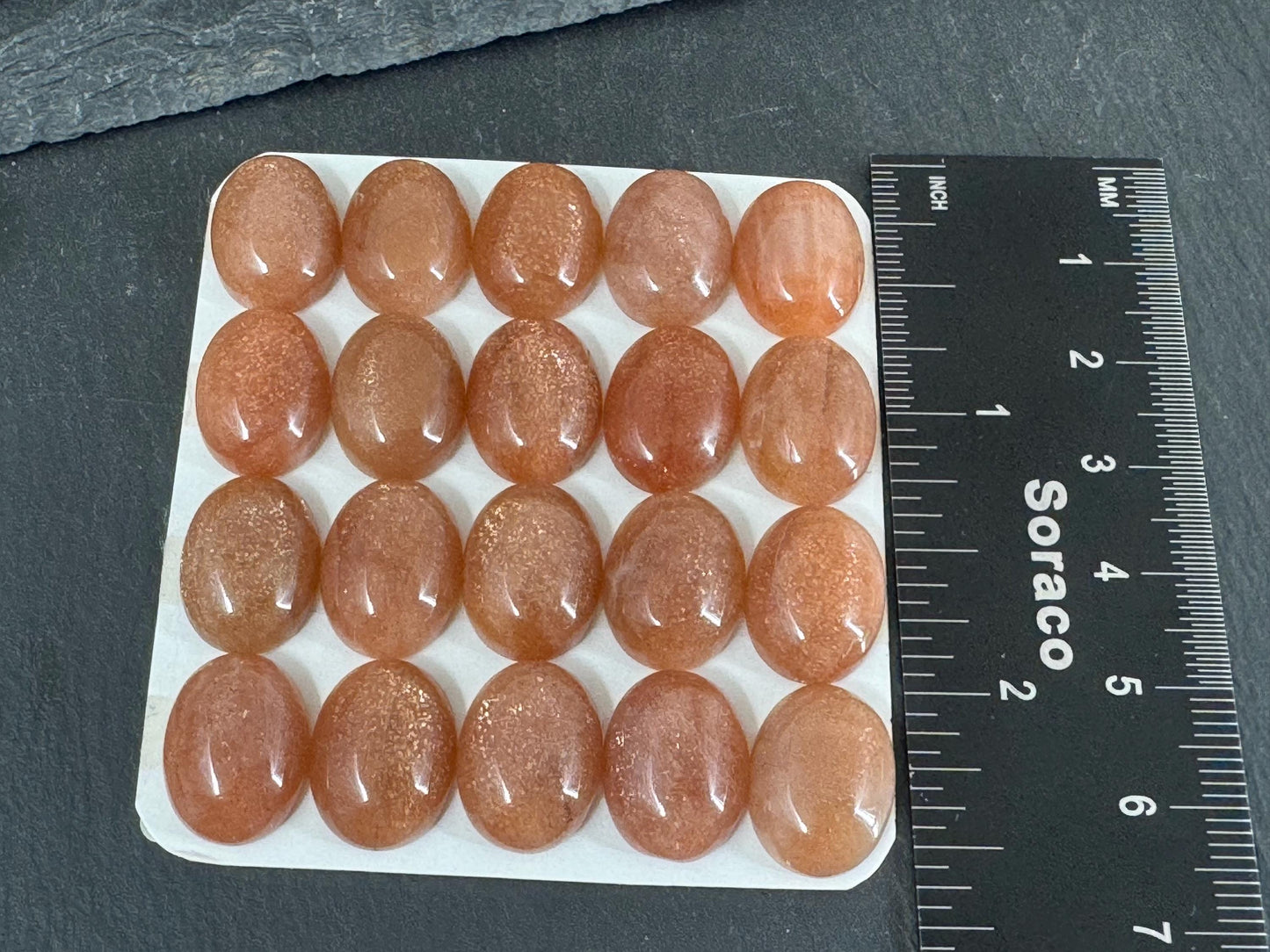 Goldsand Sunstone oval 12x16mm cabochon - Calibrated cabochons