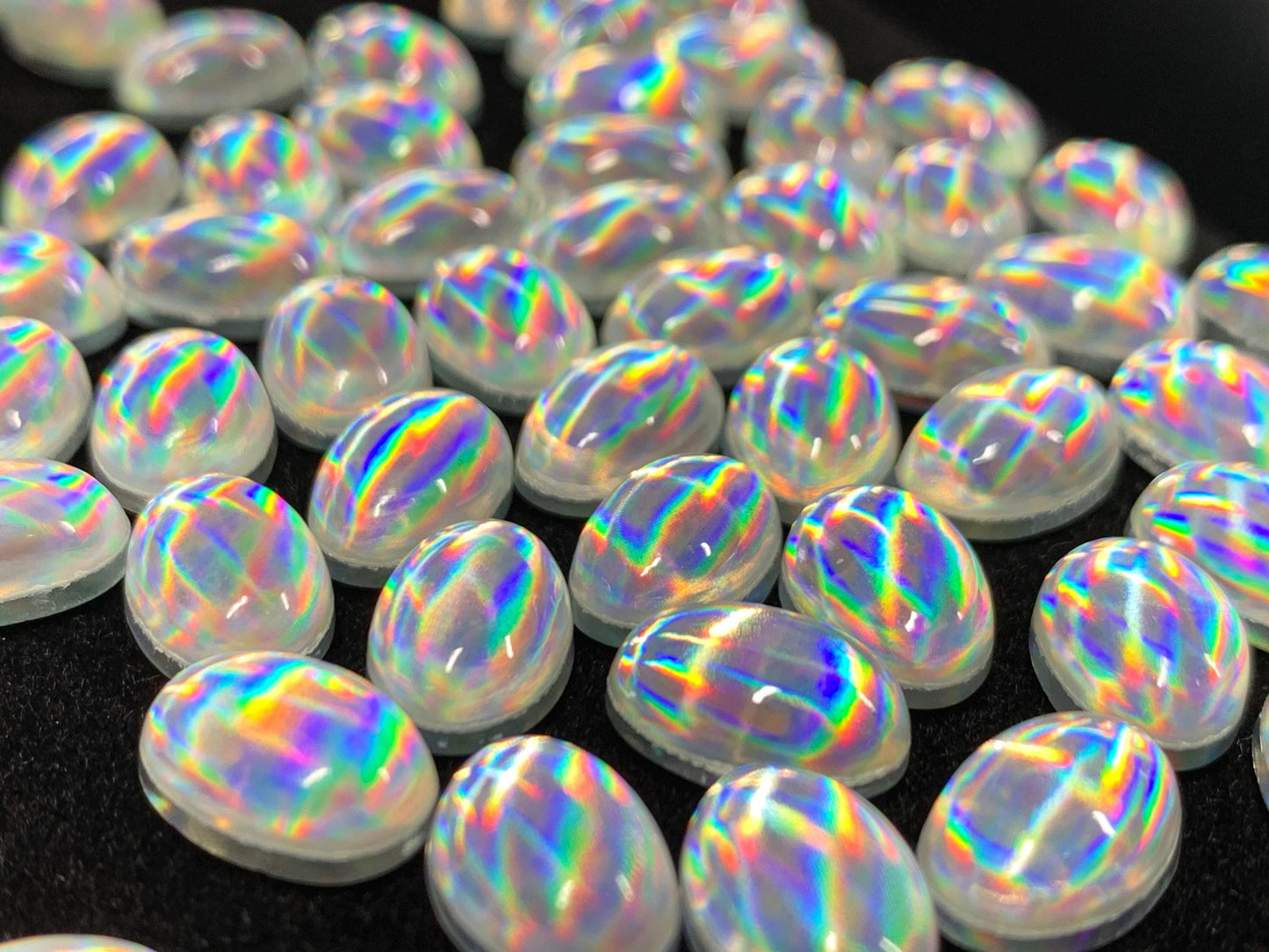 Mystic Rainbow Quartz oval 8x12mm, 10x14mm cabochon doublet