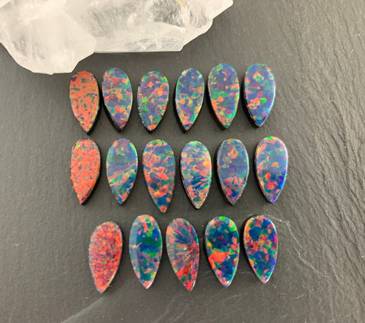 Aurora Opal pear 14-16mm long cabochon - man made Opal - Doublet cabochons