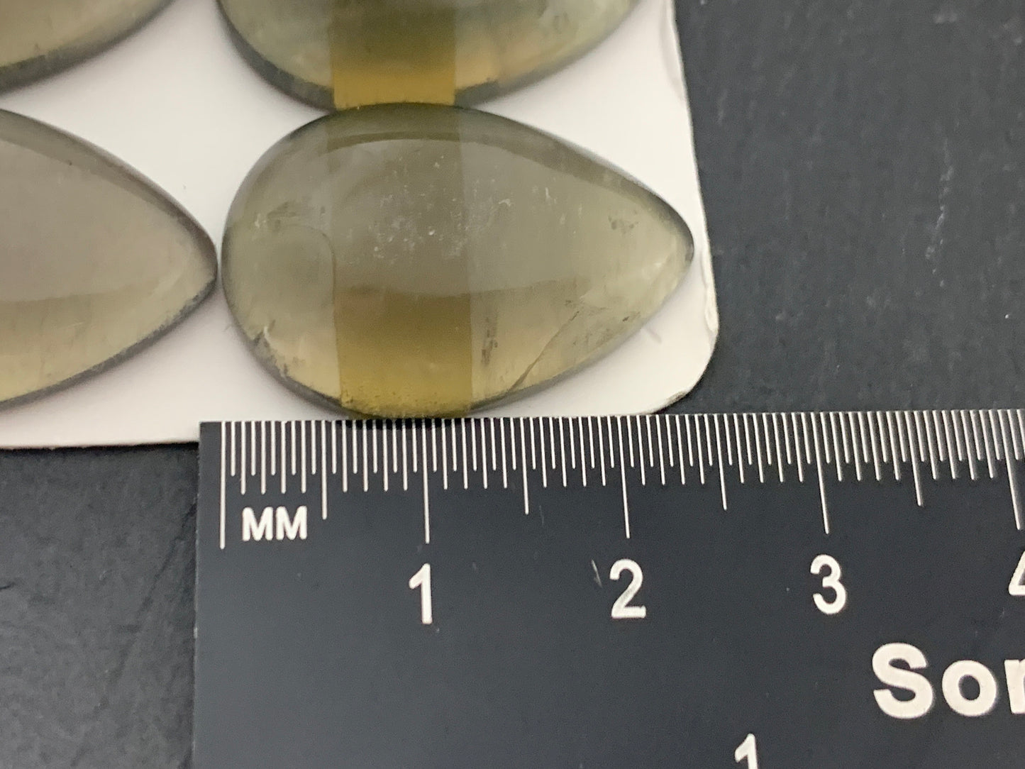 Green Yellow Fluorite pear 18x25mm Cabochon - Calibrated cabochons