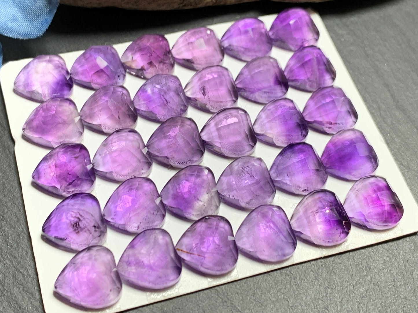 Faceted Amethyst heart 12x12mm cabochon - Calibrated cabochons