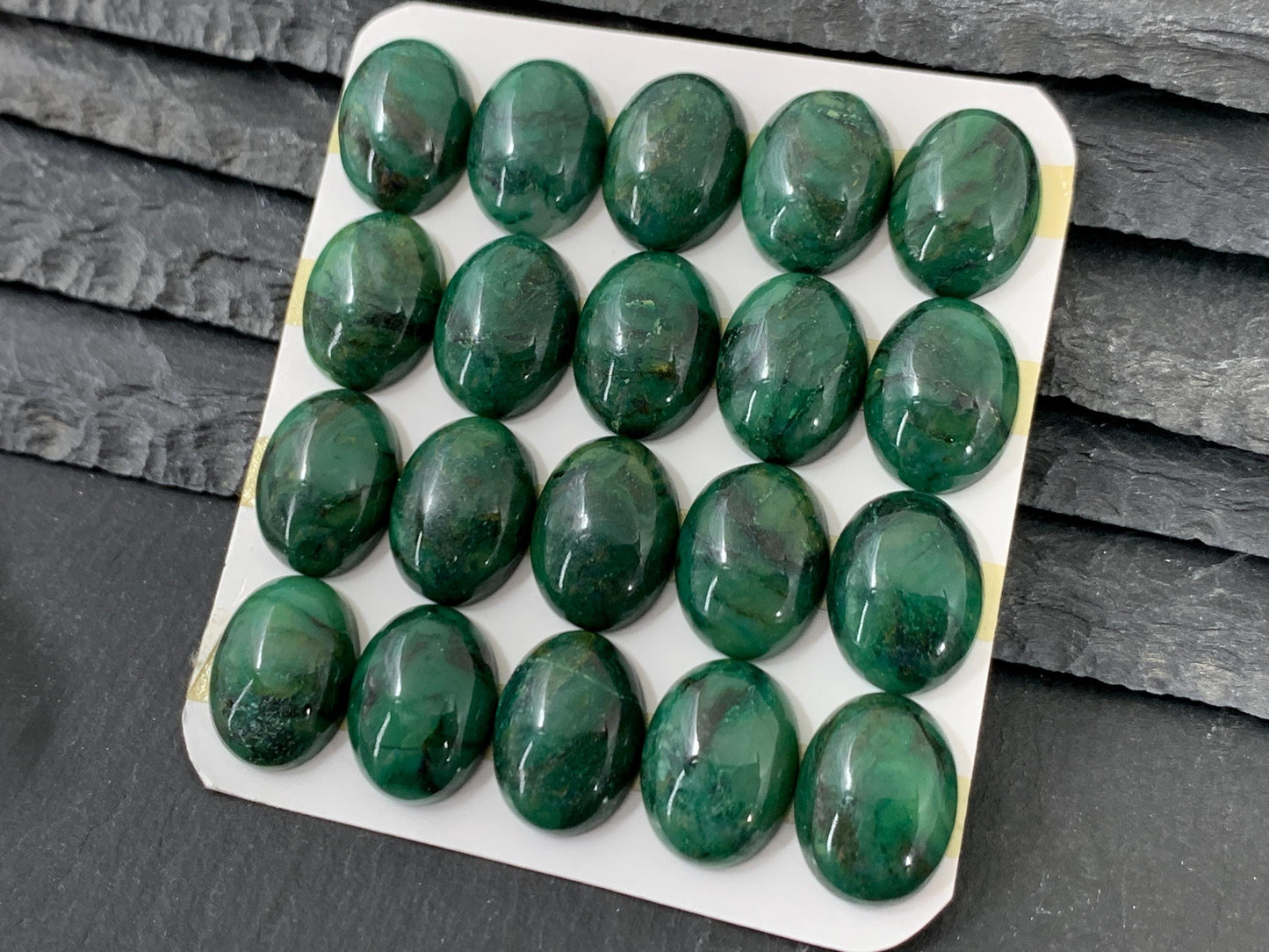 African Jade oval 12x16mm cabochon - Calibrated cabochons