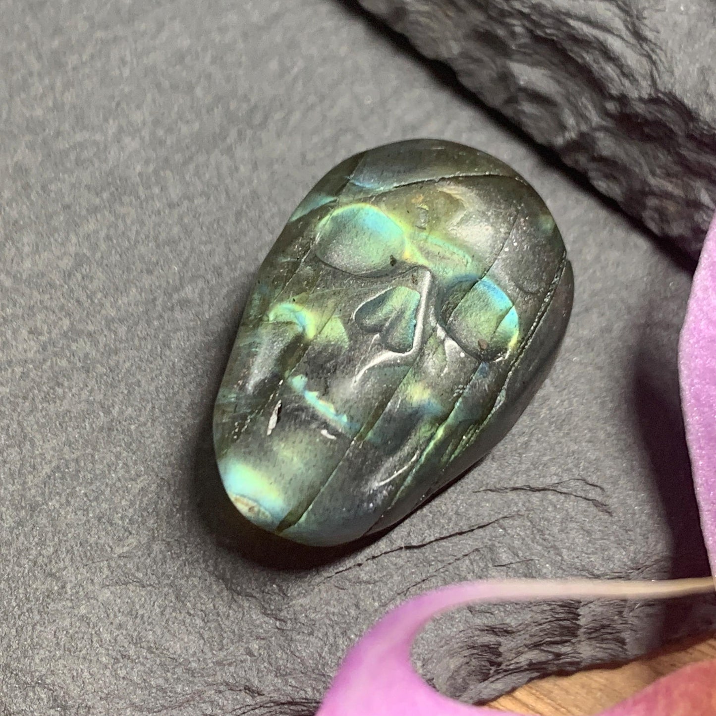 Natural Labradorite Skull, Rainbow Flash Crystal Carving 15x22mm