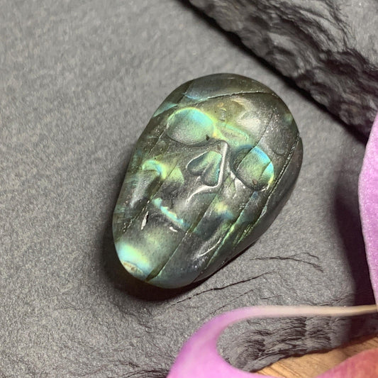 Natural Labradorite Skull, Rainbow Flash Crystal Carving 15x22mm