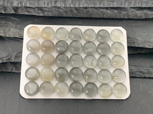 Grey Moonstone round 10mm cabochon - Calibrated cabochons