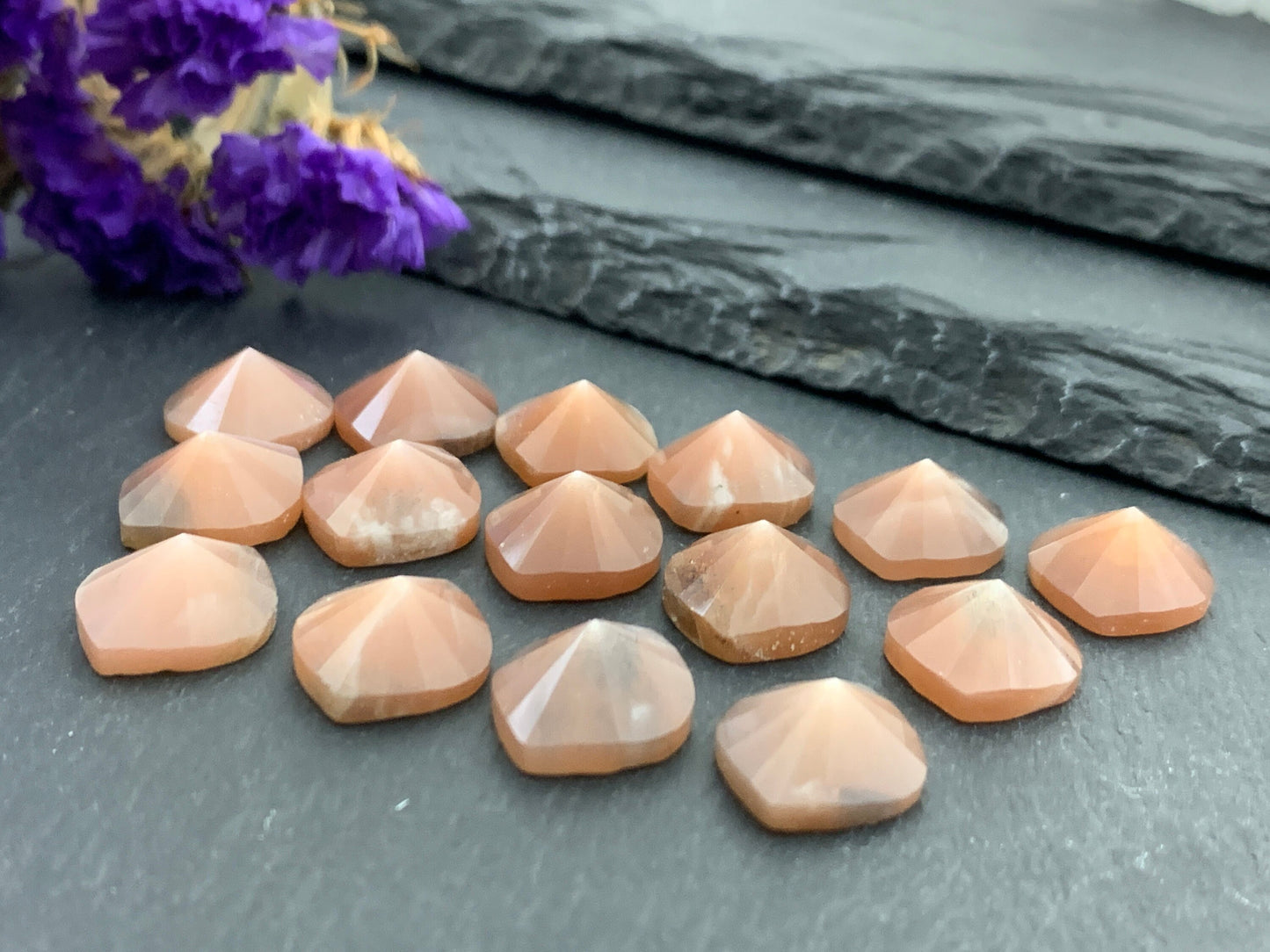 Goldsand Moonstone marquise pyramid 12x14mm cabochon