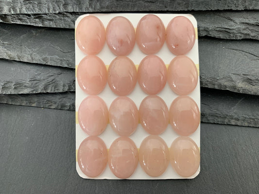 Pink Chalcedony oval 15x20mm cabochon - Calibrated cabochons