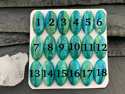 Opaline oval 10x20mm cabochon - Calibrated cabochons