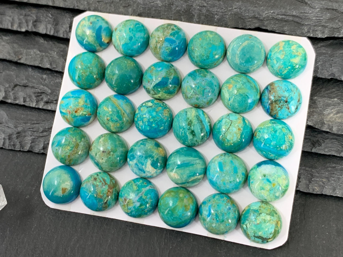 Opaline round 12mm cabochon- Calibrated cabochons.