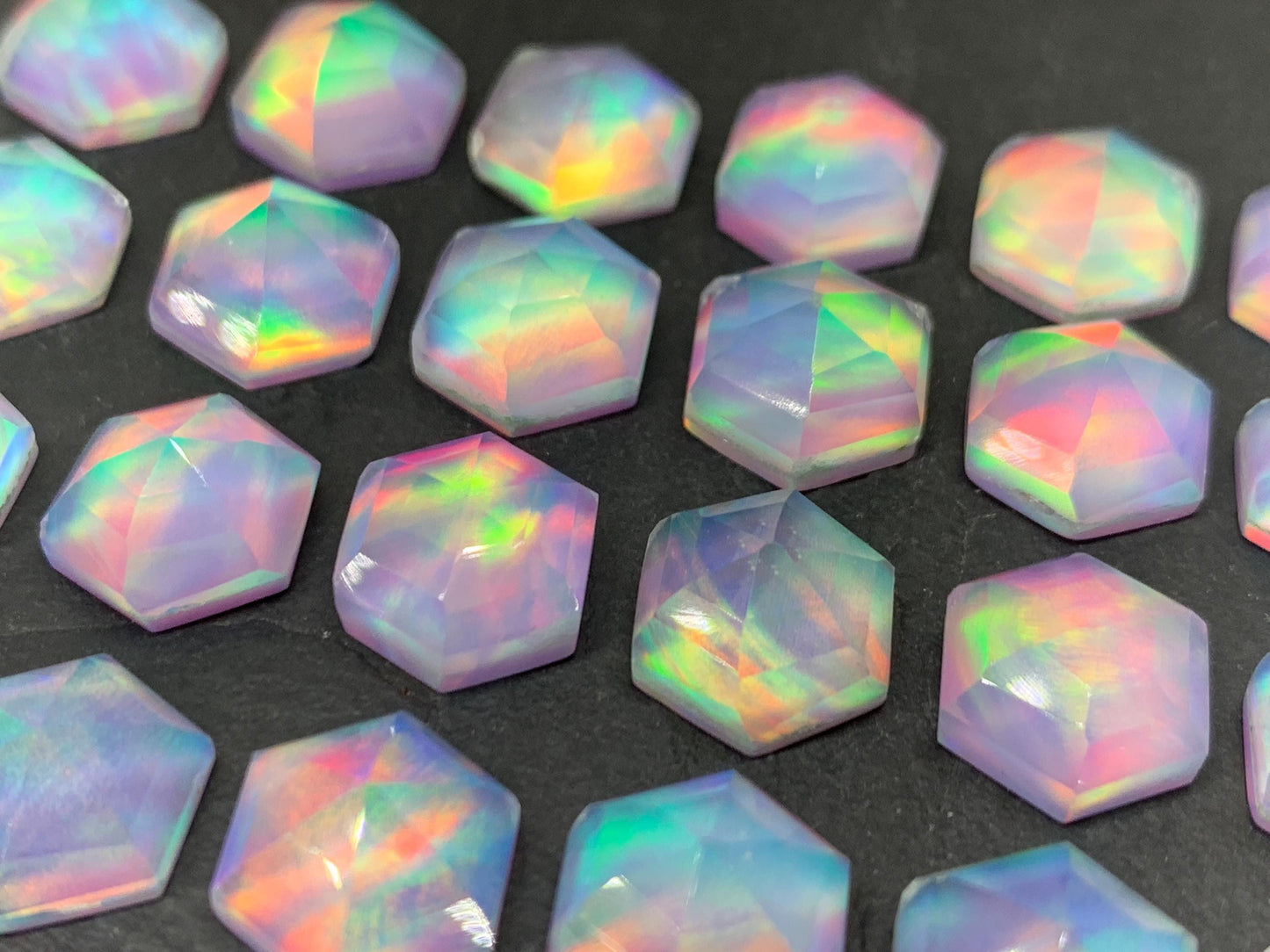 Faceted Aurora Opal hexagon 10mm cabochon - Doublet cabochons - man made Opal