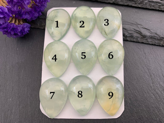 Prehnite pear 18x25mm cabochon - Calibrated cabochons