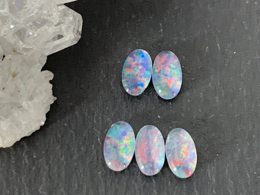 Australian Opal oval 3x5mm doublet cabochon