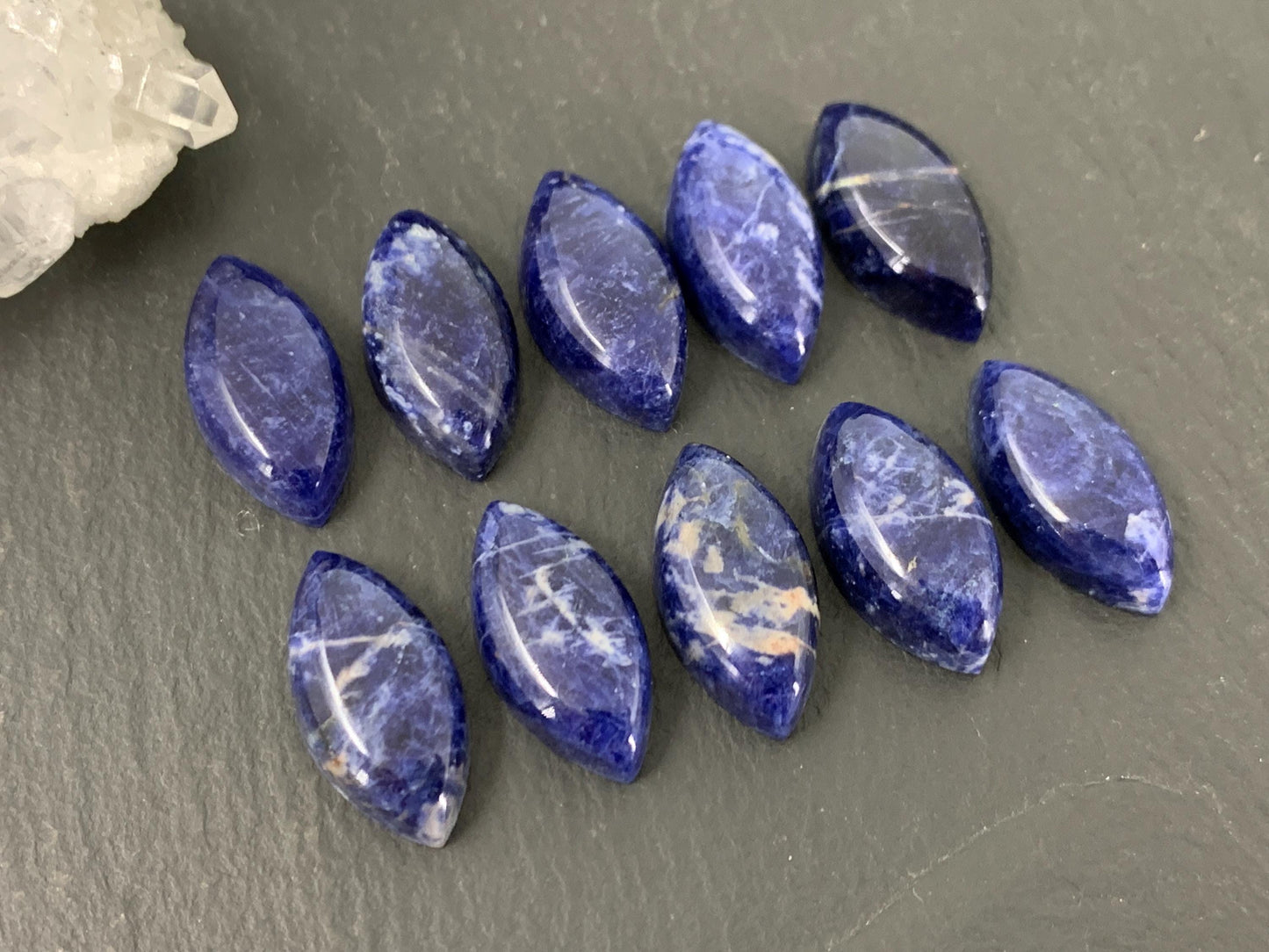 Sodalite marquise 9x18mm cabochon