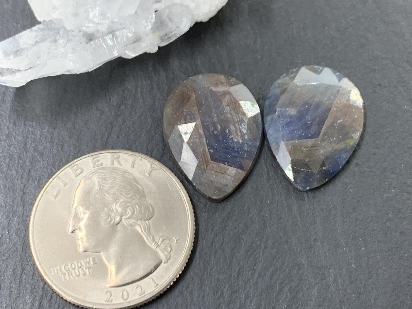 Faceted Star Sapphire pair 16x21x3mm cabochon - Sapphire pairs