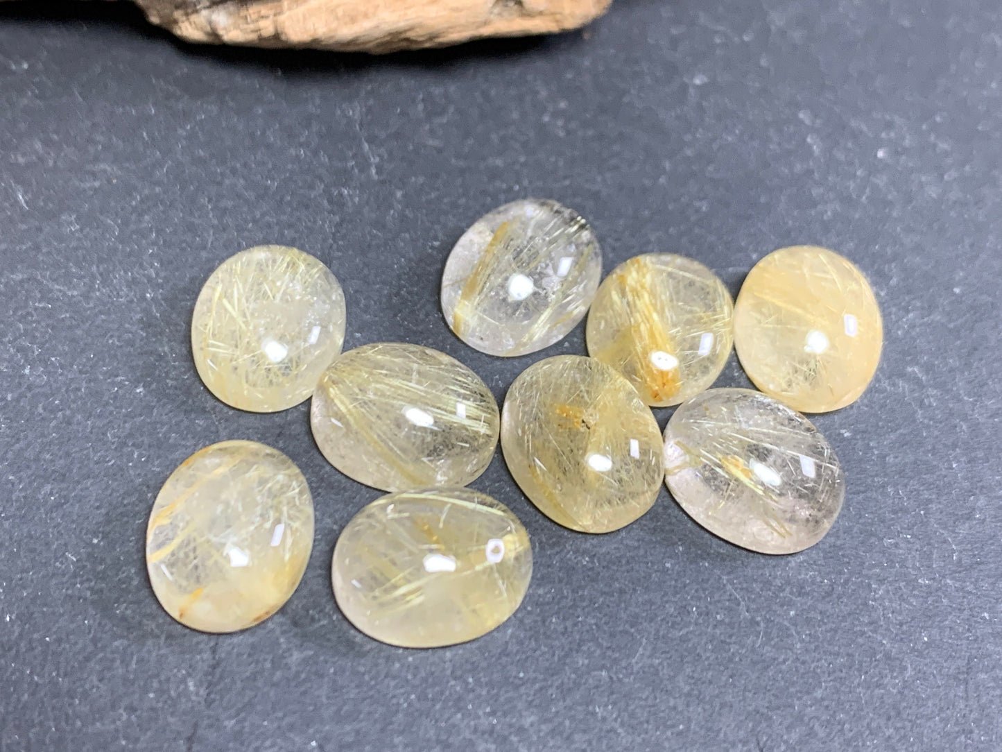 Gold rutilated quartz oval 8x10mm cabochon - Calibrated cabochons