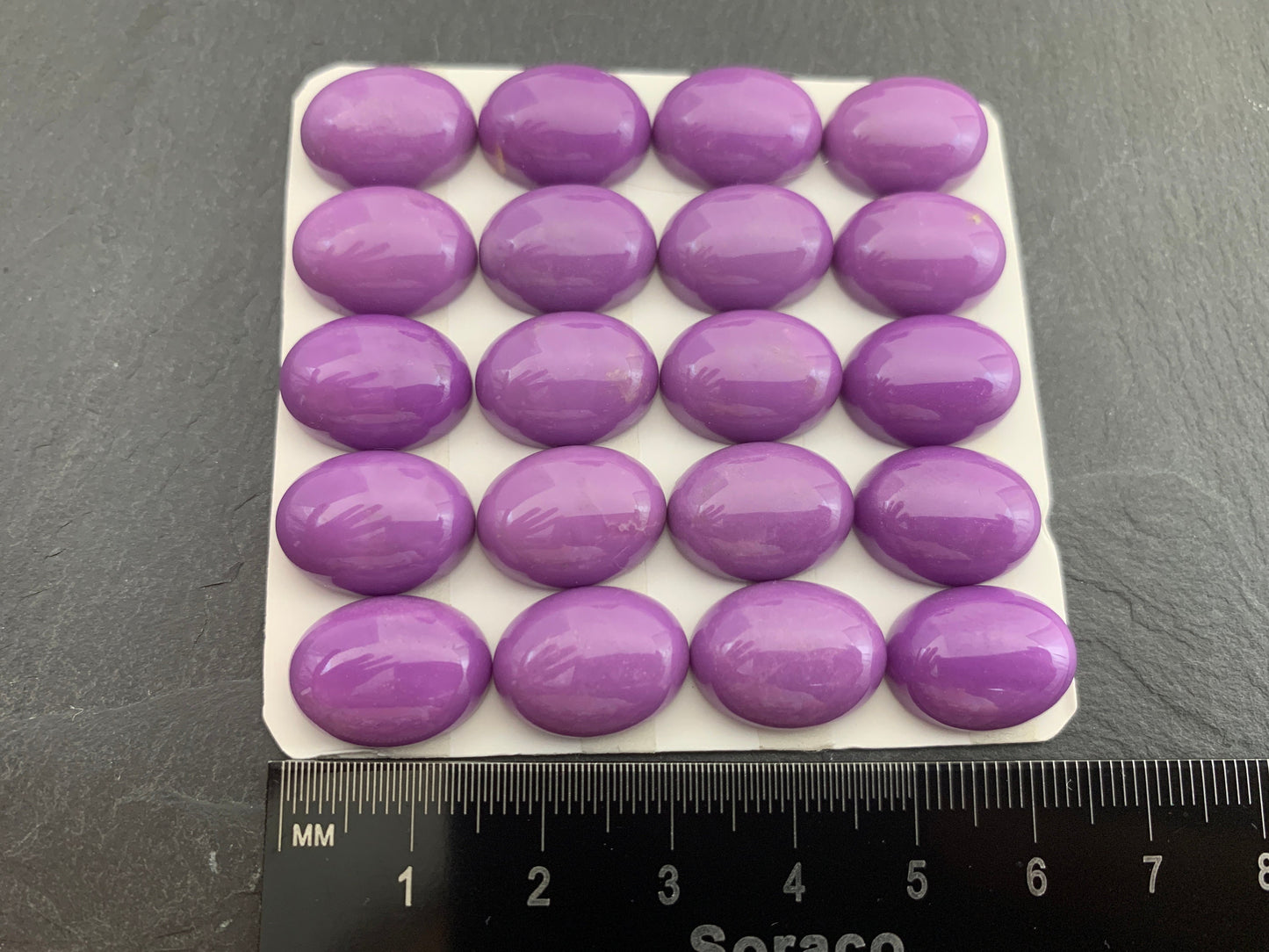 Phosphosiderite oval 12x16mm cabochon - Calibrated cabochons