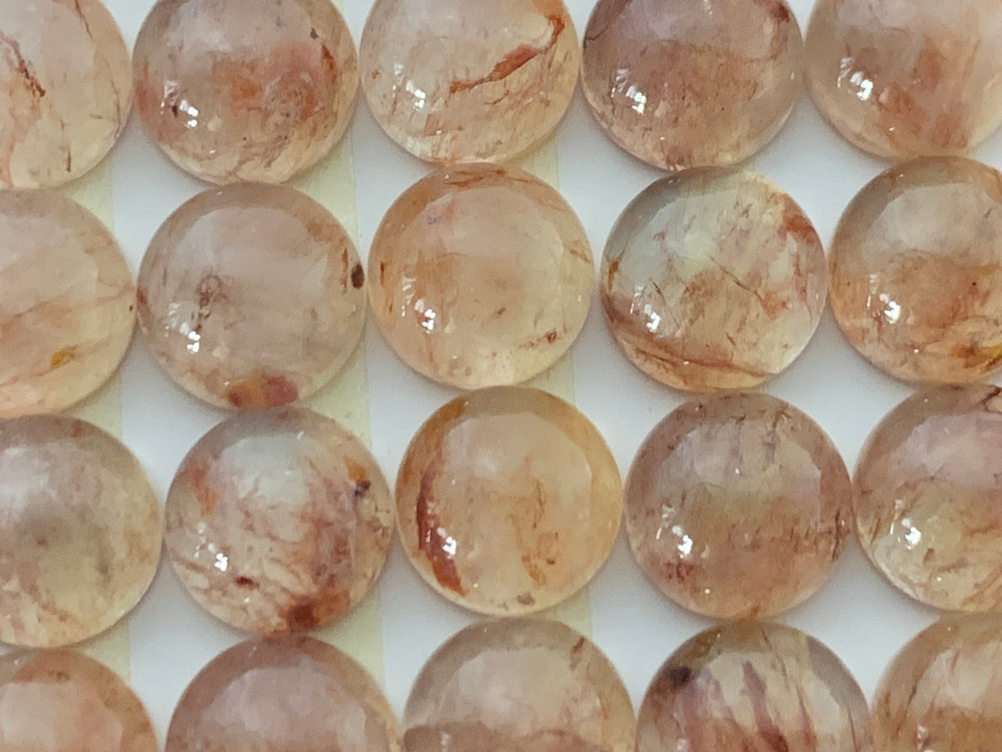 Blood Quartz round 10mm cabochon - Calibrated cabochons