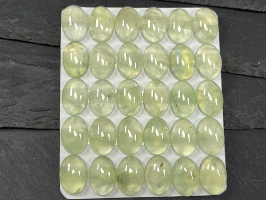 Prehnite oval 10x14mm Cabochon - Calibrated Cabochons
