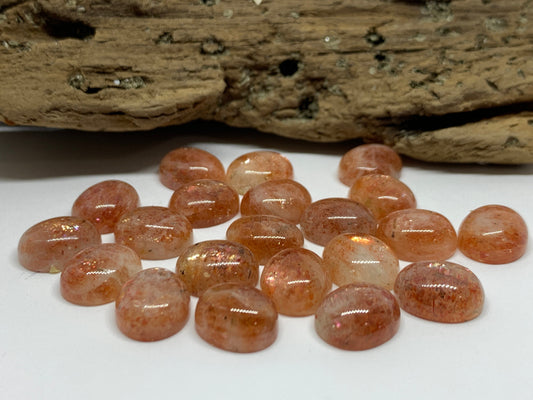 Sunstone oval 10x12mm Cabochon - Calibrated cabochons