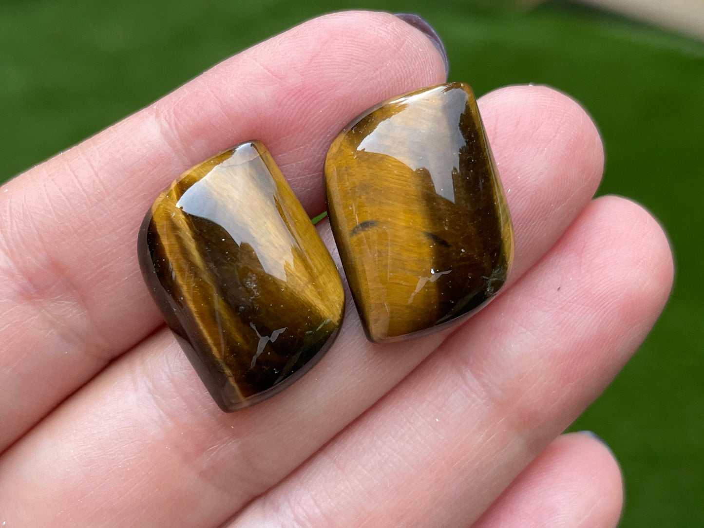 Tiger Eye 15x20mm Cabochon - Calibrated cabochons