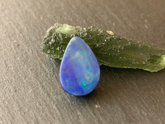 Australian Opal doublet 11x16x5mm cabochon