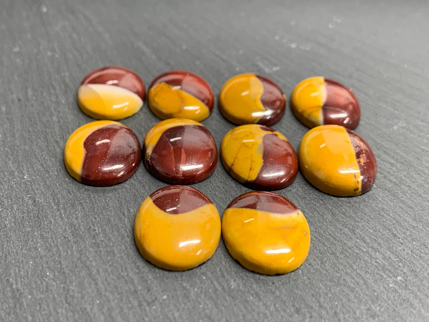 Mookaite oval 15x20mm cabochon - Calibrated cabochons