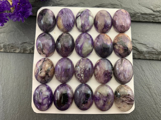 Charoite oval 12x16mm cabochon - Calibrated cabochons