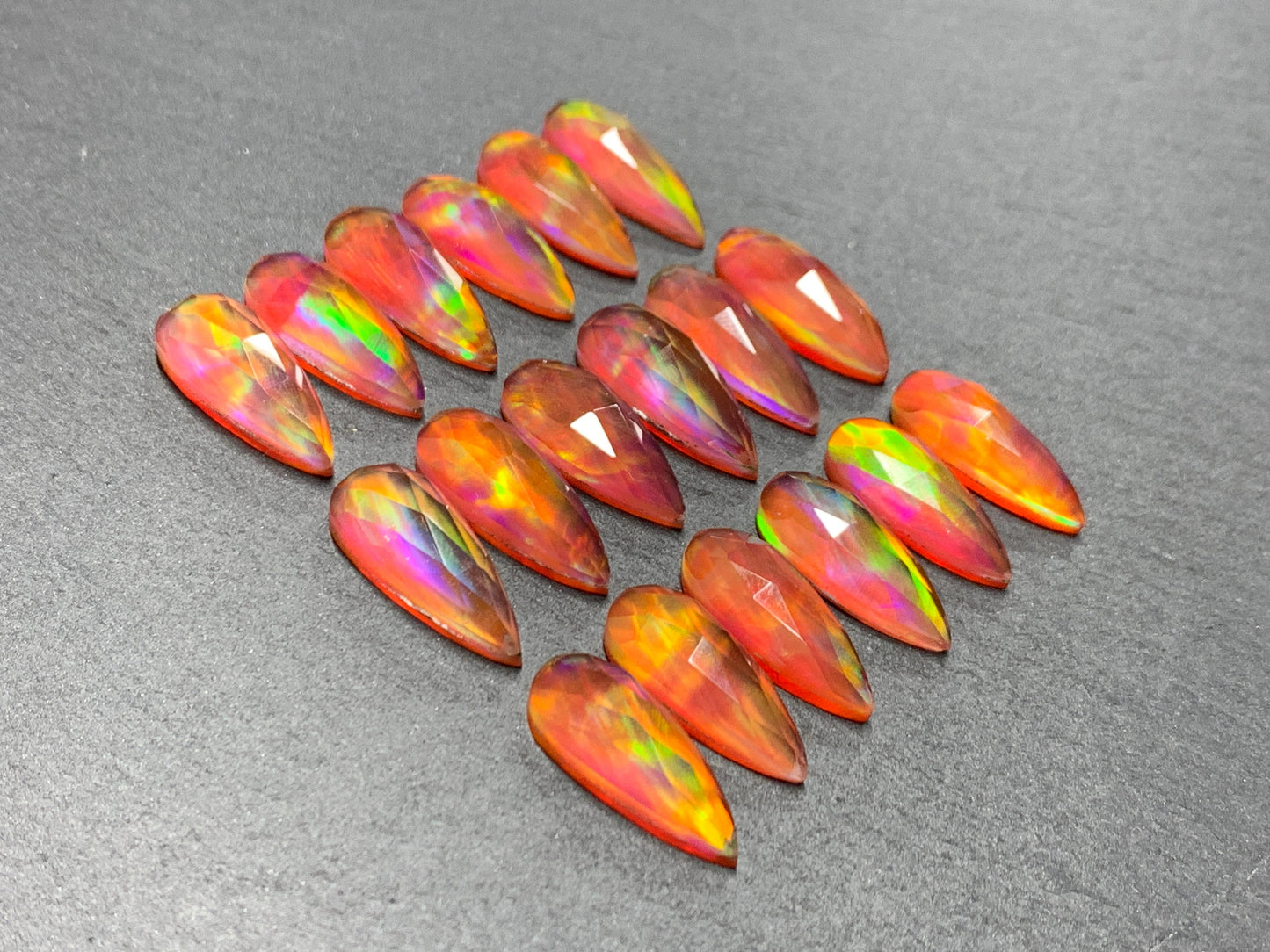 Faceted Aurora Opal pear 8x20mm cabochon - Doublet cabochons