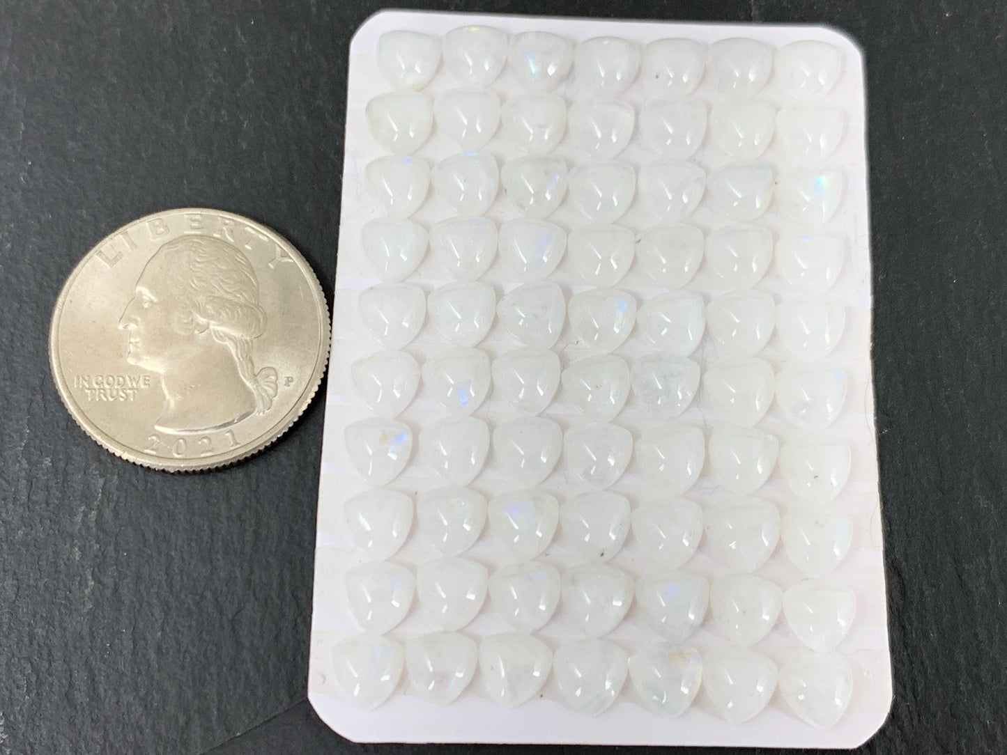 Rainbow Moonstone trillion 6mm cabochon - Calibrated Moonstone