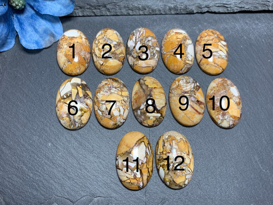 Brecciated Mookaite oval 20x30mm cabochon - Calibrated cabochons
