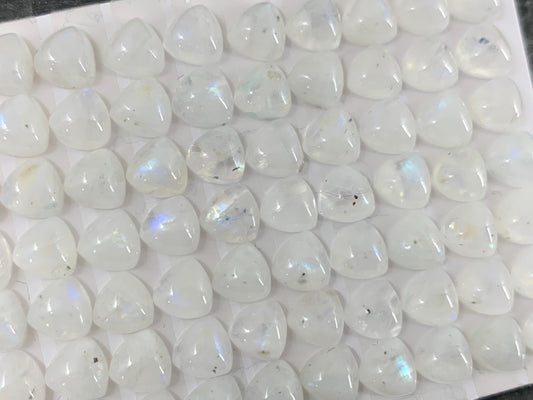 Rainbow Moonstone trillion 6mm cabochon - Calibrated Moonstone